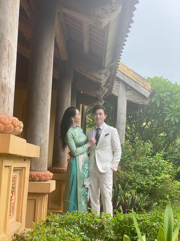 Bà Xuân còn 'trách yêu' con trai Hoàng Huy khi nghi ngờ mẹ là người đứng sau vụ trộm vòng vàng