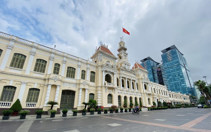 TP.HCM ra Chỉ thị khẩn số 12: Người trong khu phong tỏa chỉ được phép ra ngoài 2 lần/tuần Ảnh 2