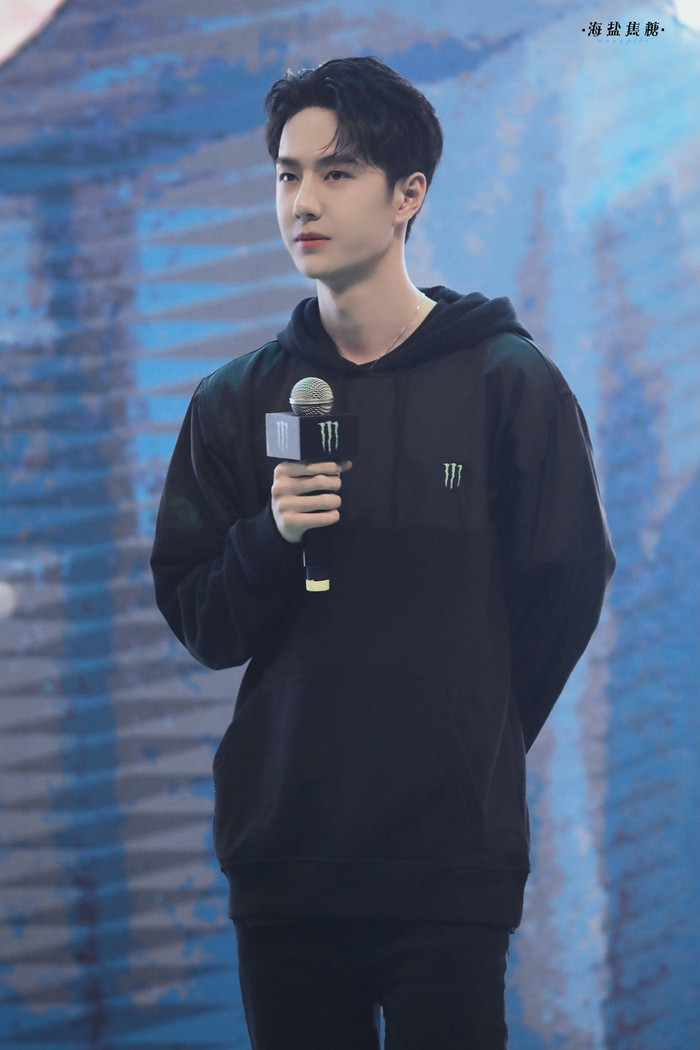 Đây là lí do khuôn mặt của Vương Nhất Bác thay đổi thất thường? Ảnh 9