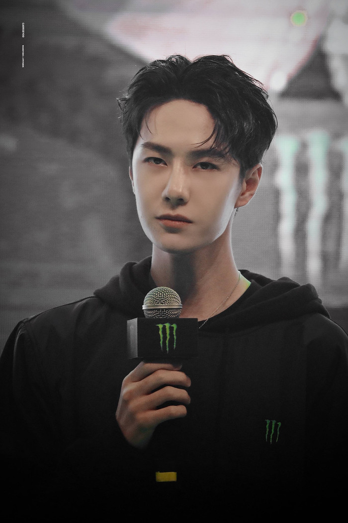 Đây là lí do khuôn mặt của Vương Nhất Bác thay đổi thất thường? Ảnh 8