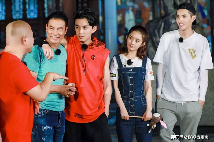 Chương trình còn có sự tham gia của Nhậm Đạt Hoa, Triệu Lệ Dĩnh, Ngô Lỗi