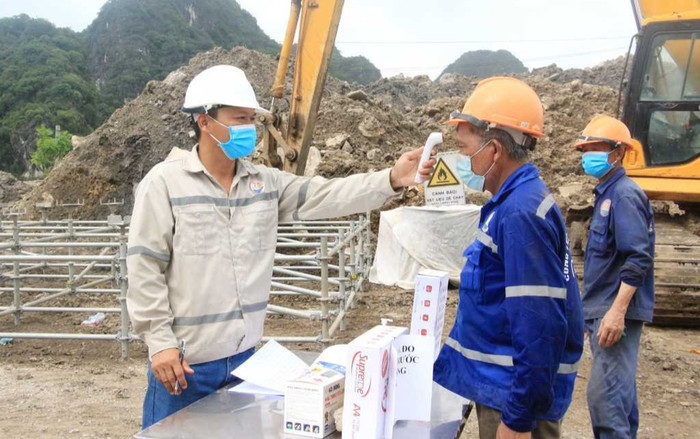 Hà Nội yêu cầu dừng mọi hoạt động xây dựng trên địa bàn, công trình trọng điểm cấp bách phải xin phép Ảnh 2