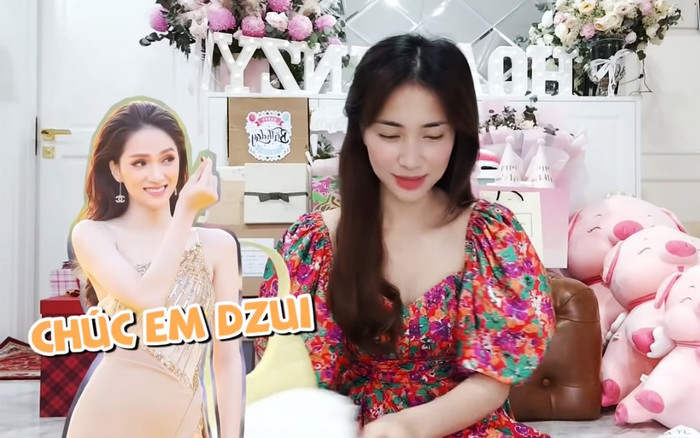 Hòa Minzy tiết lộ tình trạng 'ở ẩn' hiện tại của Hương Giang trong clip 'đập hộp' quà sinh nhật Ảnh 2