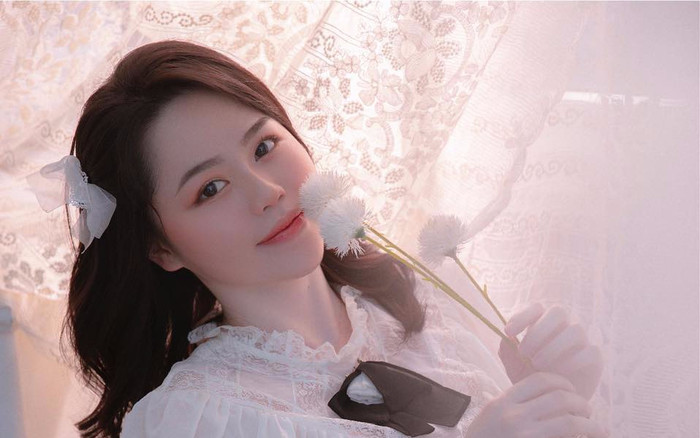 Bạn gái cũ Quang Hải khiến nhiều người 'nhận không ra' trong loạt ảnh mới Ảnh 2