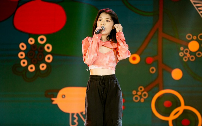 Vừa tuyên bố 'giảm cân', Han Sara diện croptop khoe thành tích 'vòng eo 56' trong hậu trường The Heroes Ảnh 2