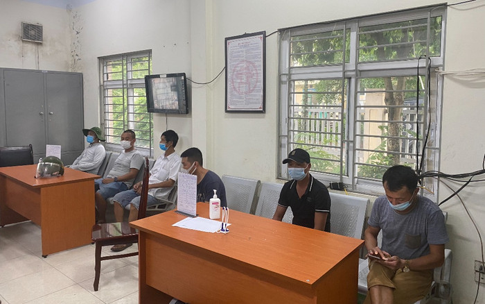 Hà Nội: Xử phạt 58 trường hợp vi phạm quy định phòng chống dịch, với tổng số tiền 153 triệu đồng Ảnh 2