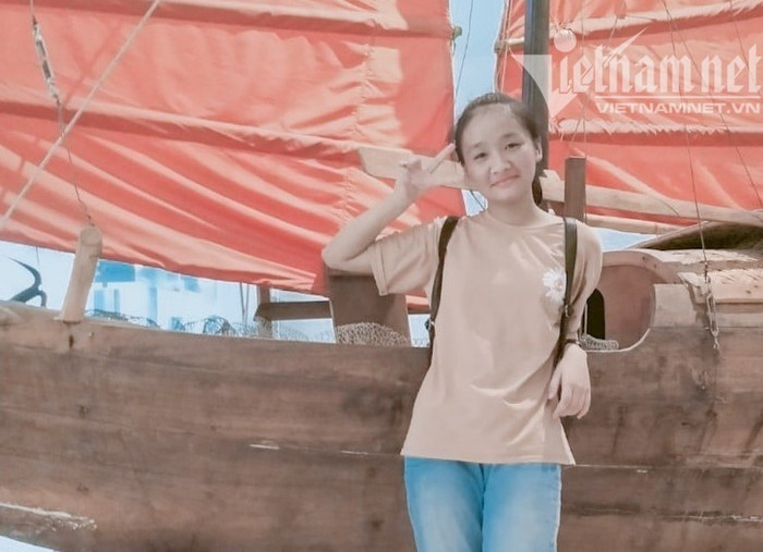 Võ Thị Kim Anh (học sinh lớp 12 Toán 1 của Trường THPT Chuyên Hà Tĩnh). Ảnh: VietNamNet