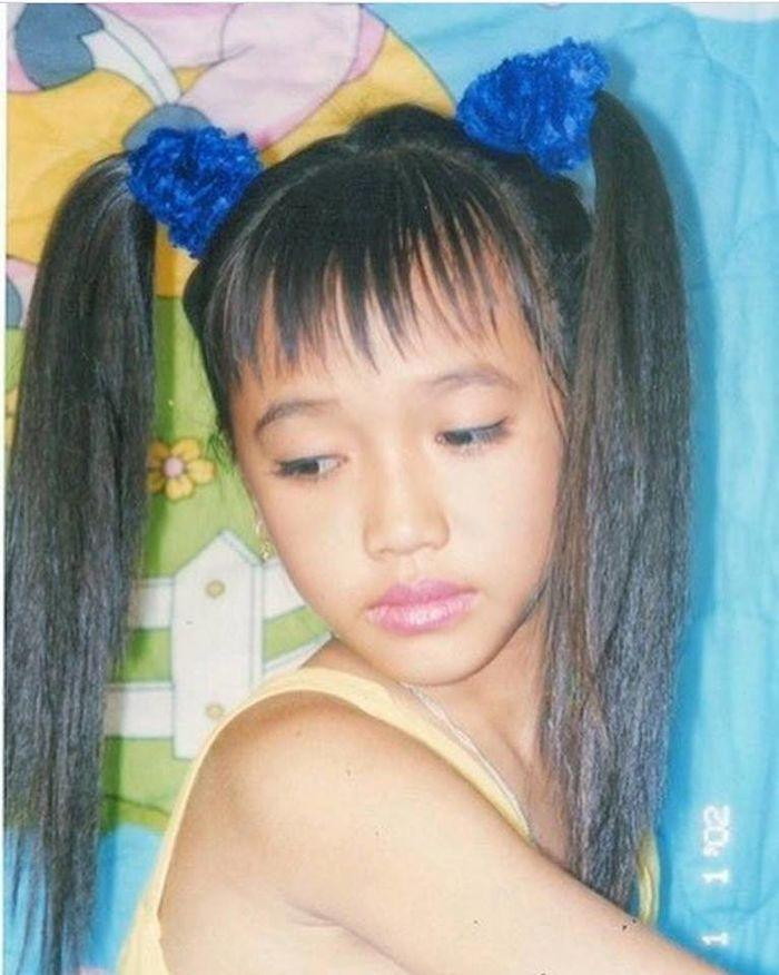 Các đường nét ngày bé cũng đã khá sắc sảo, ẩn trong đó là sự nhanh nhẹn, vui tươi.