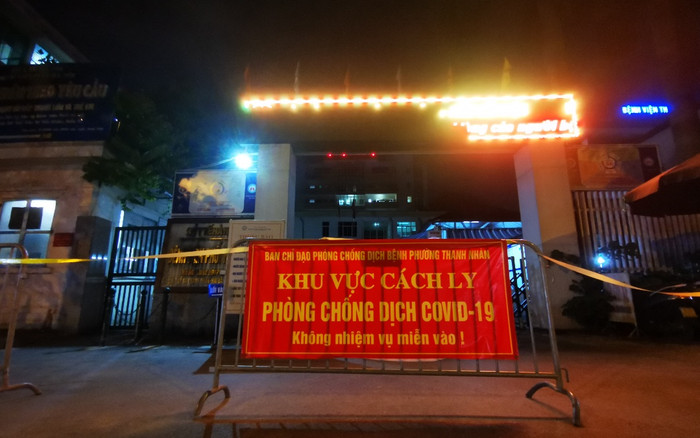 Ban hành quyết định cách ly y tế toàn bộ Bệnh viện Phổi Hà Nội Ảnh 2