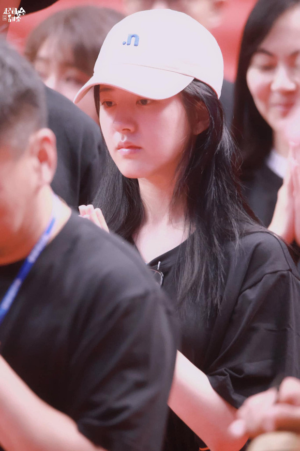 Vì sao Triệu Lộ Tư và Ngô Lỗi tránh nhau như 'tránh tà' tại lễ khai máy Tinh Hán Xán Lạn Ảnh 3