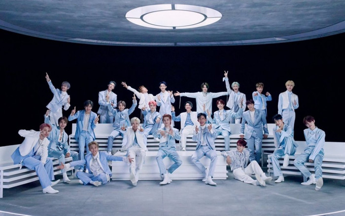 Cư dân mạng không khỏi 'rùng mình' chứng kiến cảnh fan cuồng tụ tập trước KTX của NCT Ảnh 2