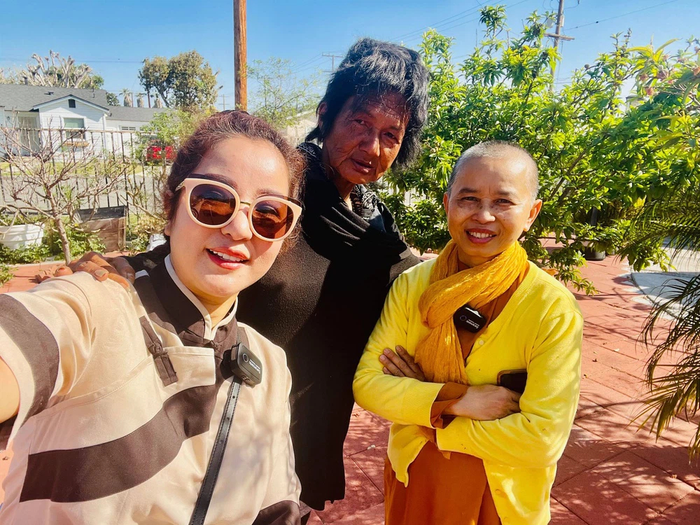 Gia Nguyễn tố Thúy Nga bẻ cong sự thật, biến câu chuyện Kim Ngân cho người quen 100 đô thành việc bốc lột người bệnh tật.