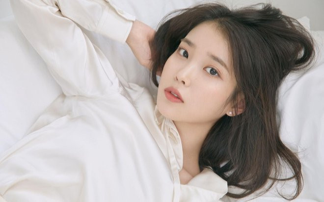 IU cùng bộ sưu tập quà tặng đắt tiền cho bạn bè và fan, xứng danh 'phú bà' showbiz Hàn Ảnh 2