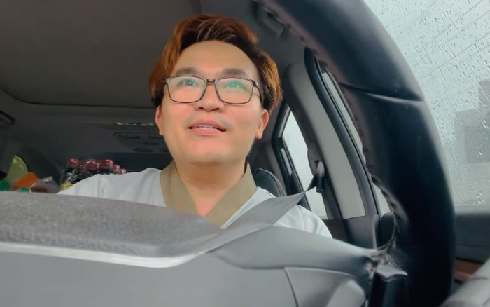 Hết tiền mặt khi lái xe đi làm từ thiện, MC Đại Nghĩa lên kế hoạch để qua trạm thu phí Ảnh 2