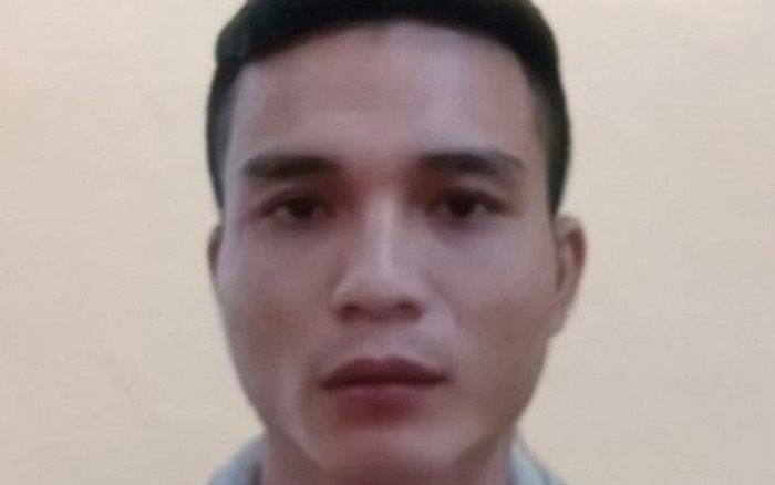 Gã đàn ông lẻn vào phòng trọ lúc 3h sáng, dùng dao uy hiếp rồi dở trò đồi bại với cô gái trẻ Ảnh 2