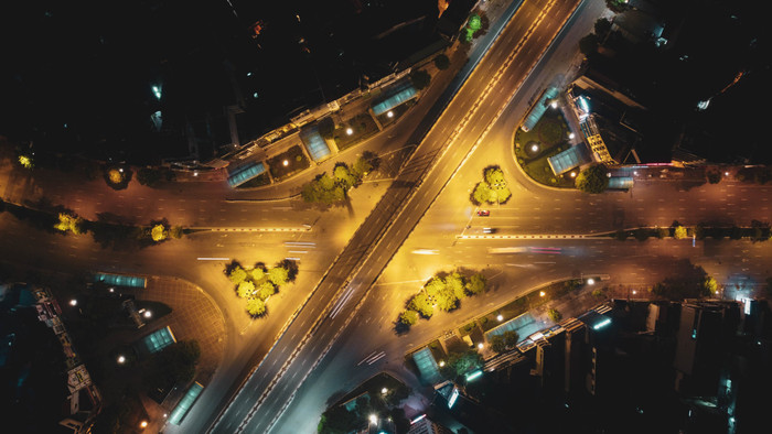 Hà Nội thực hiện giãn cách xã hội toàn thành phố từ 6h ngày 24/7, kéo dài trong 15 ngày để phòng chống dịch bệnh Covid-19 đang có diễn biến phức tạp.