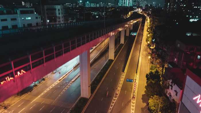 Khung cảnh xô bồ, náo nhiệt đã không còn trong những ngày này.