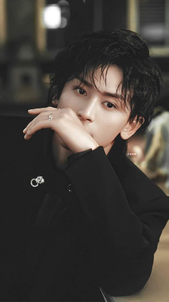 Giá vé concert của Trương Triết Hạn cao hơn cả ca sĩ chuyên nghiệp, netizen tranh cãi gay gắt Ảnh 11