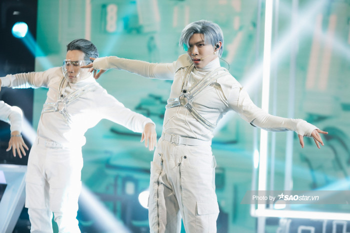 Erik sẽ có màn 'tái đấu' với Orange