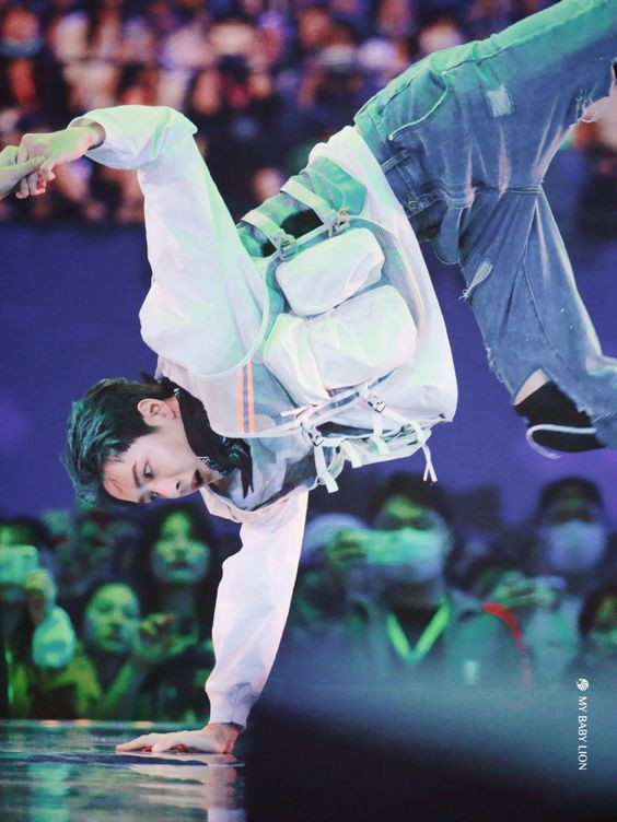 Vương Nhất Bác liệu có tái phát chân thương cũ trong Street Dance of China 4? Ảnh 3