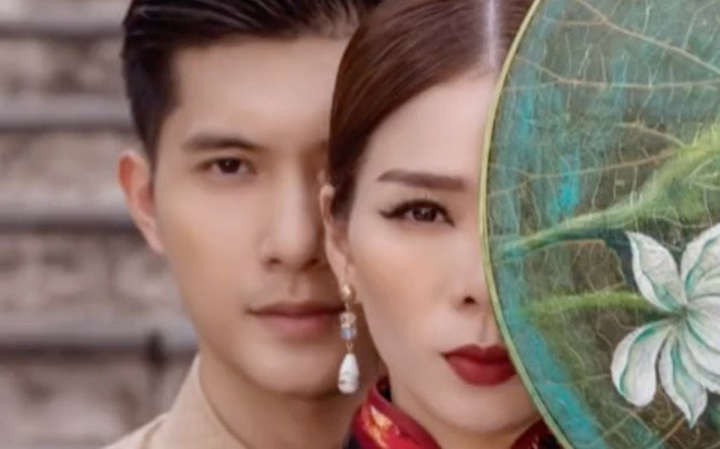 Tung ảnh đẹp cùng Lâm Bảo Châu và được fan hỏi 'tới tấp', TikTok tên Lệ Quyên trả lời cực ngọt ngào! Ảnh 2