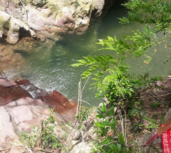  Hiện trường vụ đuối nước thương tâm.      