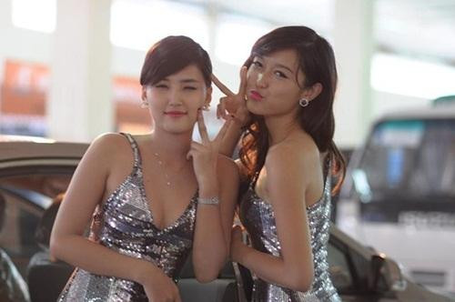 Tuy nhiên, thời điểm này làn da của Huyền My còn đen nhẻm, chưa thật sự trắng sáng. 