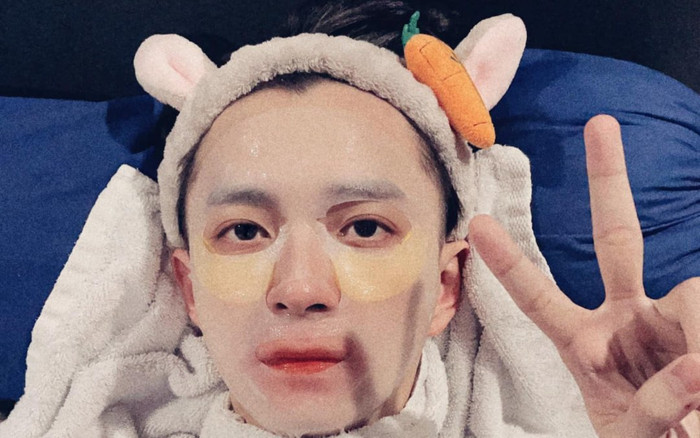 Ở nhà mùa dịch, Ngô Kiến Huy chăm tút tát nhan sắc làm điệu đủ kiểu Ảnh 2