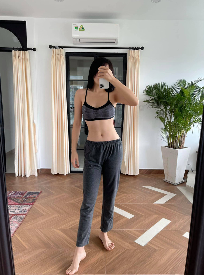 Kỳ Duyên cũng chia sẻ vòng eo của mình hiện tại là lúc thì 63 lúc thì 64cm tùy tình trạng cơ thể  