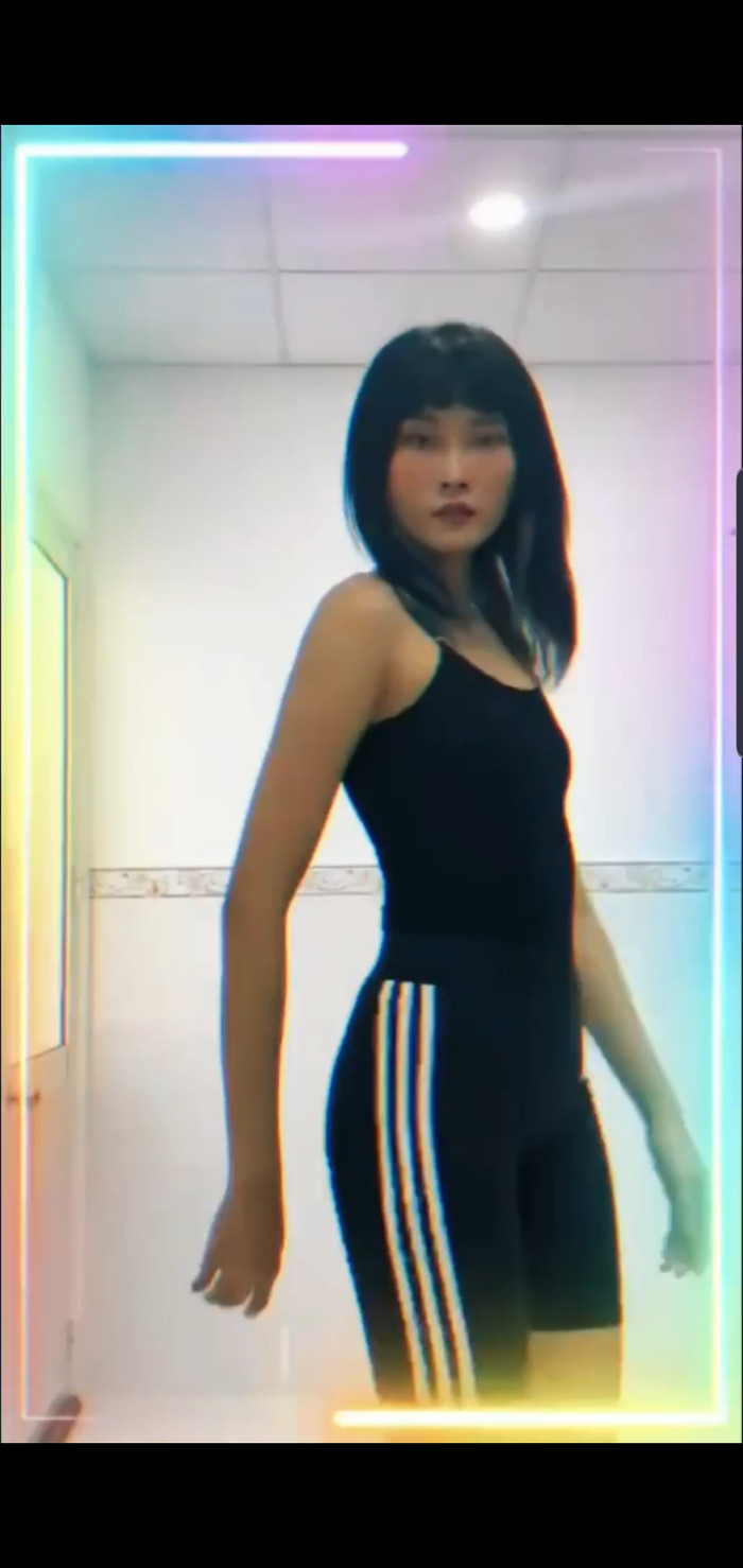 Kim Nhung sắc sảo, cá tính...