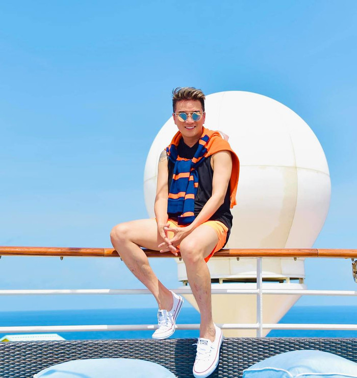 Ca sĩ Đàm Vĩnh Hưng.