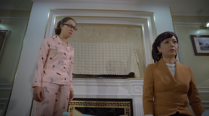 Tập 15 'Mặt nạ hạnh phúc': NSƯT Chiều Xuân tức điên khi cùng lúc bị hai giúp việc 'nắm thóp' Ảnh 11