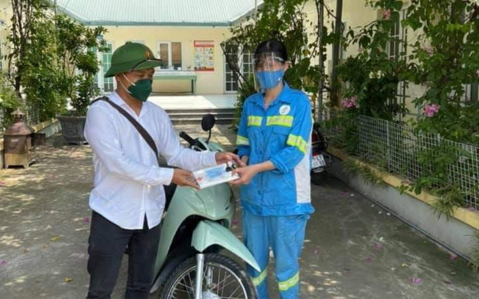 Nữ lao công bị cướp được tặng 4 xe máy và hành động sau đó khiến nhiều người bất ngờ Ảnh 2