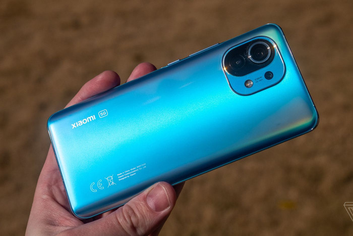 Xiaomi vượt Samsung trong quý 2 ở châu Âu. Ảnh The Verge.