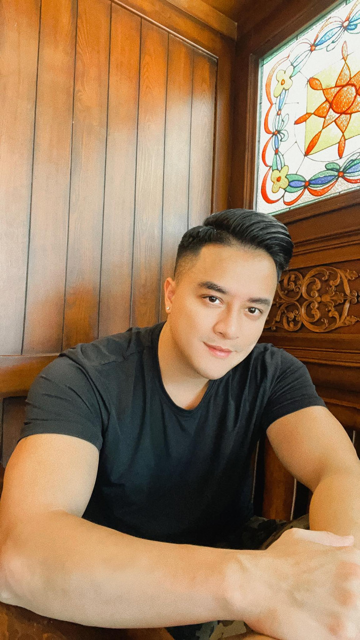 Tấm ảnh Nathan Lee đăng tải cùng bài đăng.