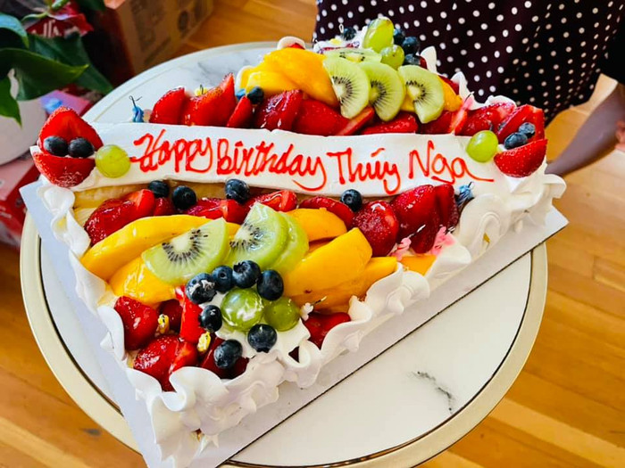 Nghệ sĩ Thúy Nga đón sinh nhật bất ngờ tại Mỹ.