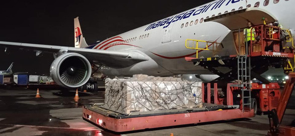 Lô thuốc kháng virus COVID-19 Remdesivir đầu tiên về đến TP.HCM Ảnh 1