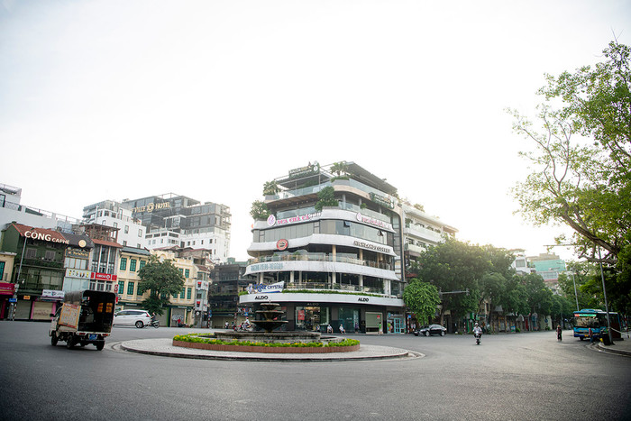 Hà Nội sẽ tiếp tục thực hiện giãn cách xã hội thêm 15 ngày để phòng dịch Covid-19