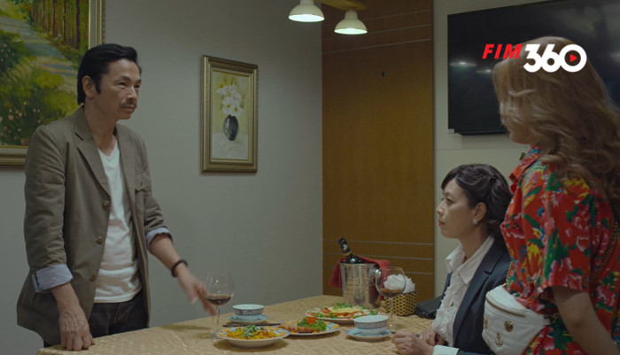 Tập 17 'Mặt nạ hạnh phúc': Cặp nhân tình NSND Trung Anh và NSƯT Chiều Xuân bị bắt gian hẹn hò tại trận Ảnh 12