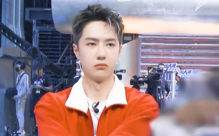 Vương Nhất Bác lột xác thế nào tại Street Dance of China 4? Ảnh 2