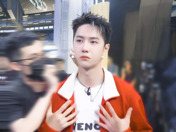 Vương Nhất Bác lột xác thế nào tại Street Dance of China 4? Ảnh 9