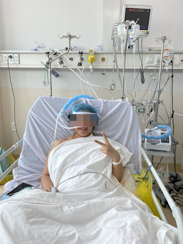 Nụ cười của bệnh nhân là động lực để các bác sĩ tiếp tục chiến đấu trong cuộc chiến với COVID-19. 