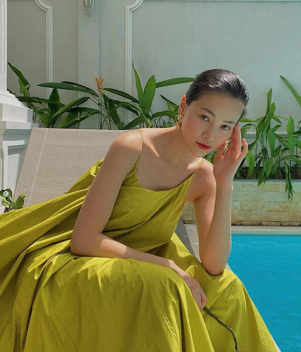 Trước đó, cô từng khiến khán giả nhan sắc tự hào khi lọt top 4 Hoa hậu có tầm ảnh hưởng nhất lịch sử Miss Earth trong 20 năm qua. 