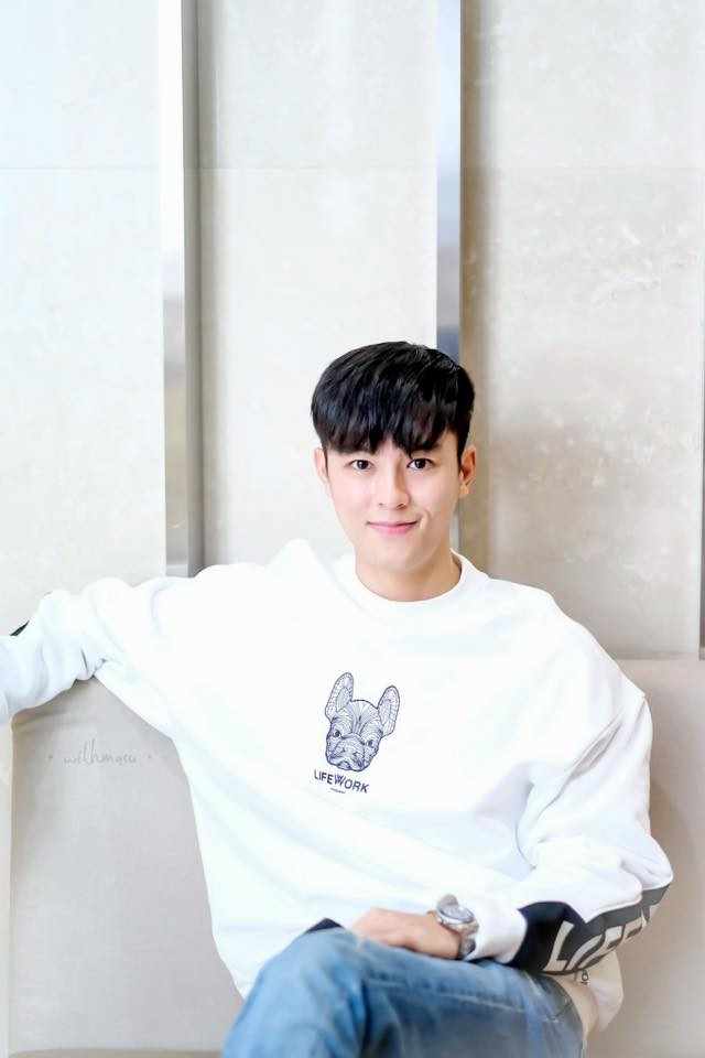 Màn 'lột xác' ngoạn mục của dàn nam khách mời trong phim 'Luerd Mungkorn Series' sau 5 năm Ảnh 16
