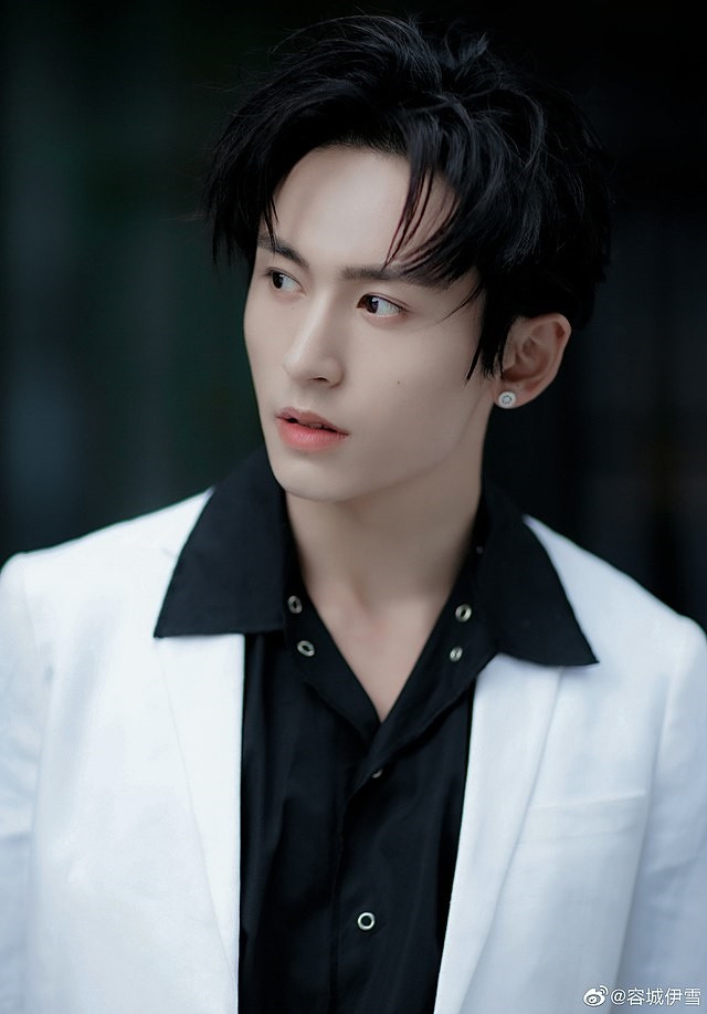 Loạt nam thần U30 làng giải trí Hoa ngữ đều nhận độc thân nhưng đồng loạt dính scandal tình ái Ảnh 18