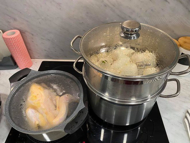 Những bữa ăn tươm tất, đầy đủ chất dinh dưỡng... 