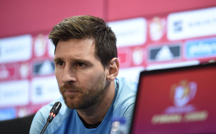 Trực tiếp: Messi họp báo chia tay Barcelona Ảnh 2