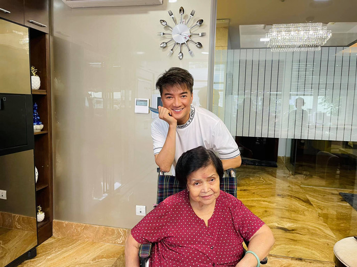 Đàm Vĩnh Hưng hoá giải mọi khúc mắc với mẹ ruột, 'nhá hàng' album mới trước thềm Vu Lan Ảnh 8