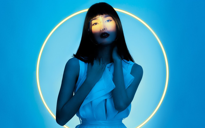 Á Hậu Phương Anh đẹp lạ chưa từng thấy, nhắn gửi niềm tin Việt Nam chiến thắng Covid Ảnh 2