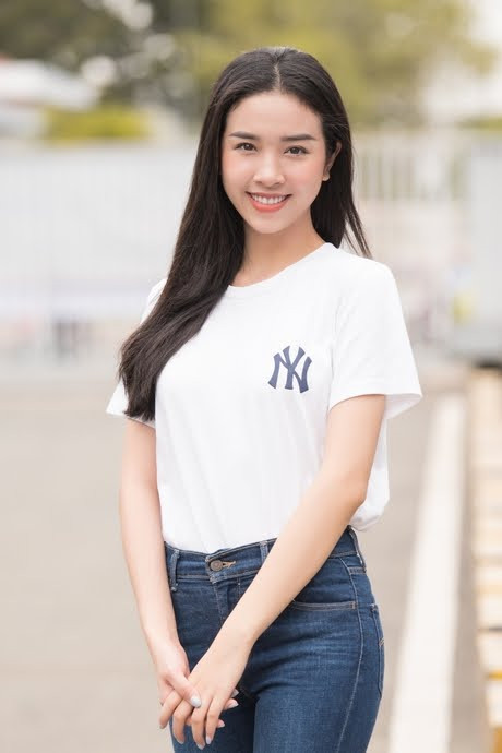 Á hậu Thúy An dù đã lập gia đình vẫn thường xuyên tham gia các hoạt động thiện nguyện, ý nghĩa. 